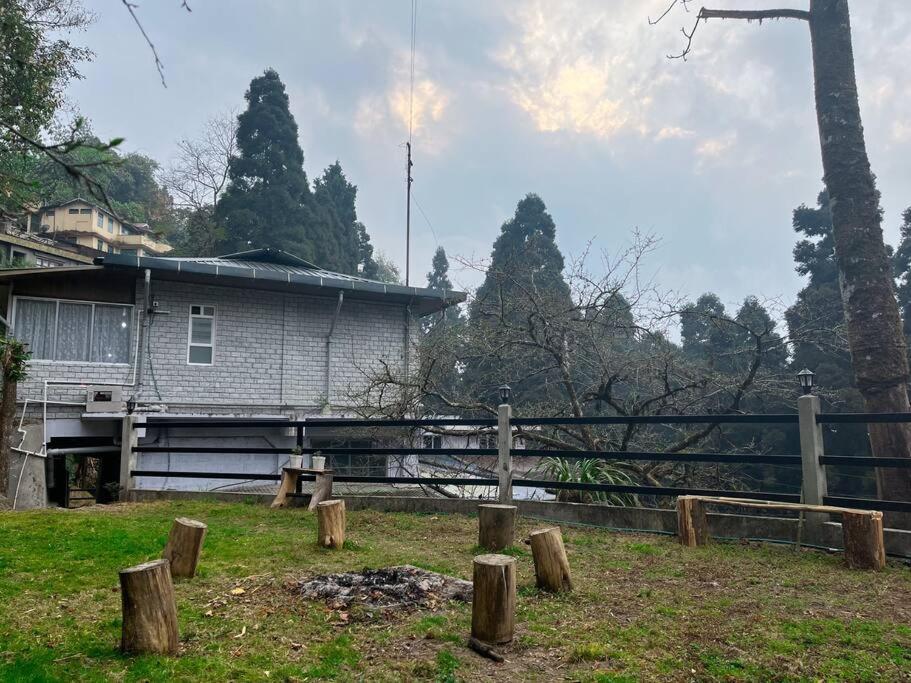 Williams Homestay Kurseong Exteriör bild